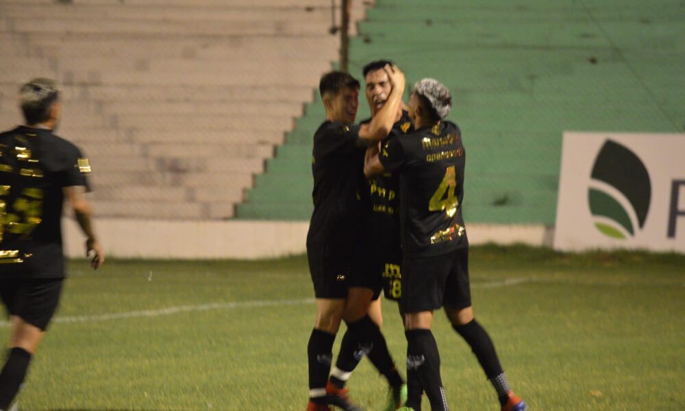 Ferro de General Pico venció en su debut a Sportivo Peñarol Desde La