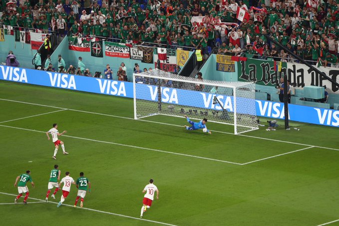 México y Polonia empataron sin goles en la noche de este martes, un resultado conveniente para Argentina, después de su decepcionante caída
