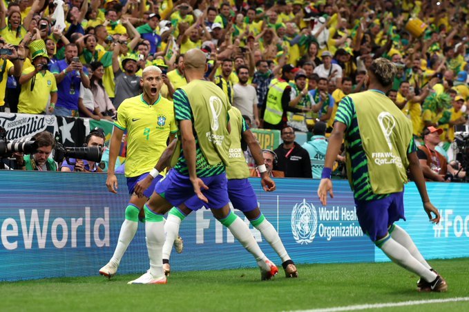 Un súper ofensivo Brasil, con cuatro delanteros en su formación, presentó hoy sus ambiciones en Qatar 2022 y venció a Serbia por 2-0