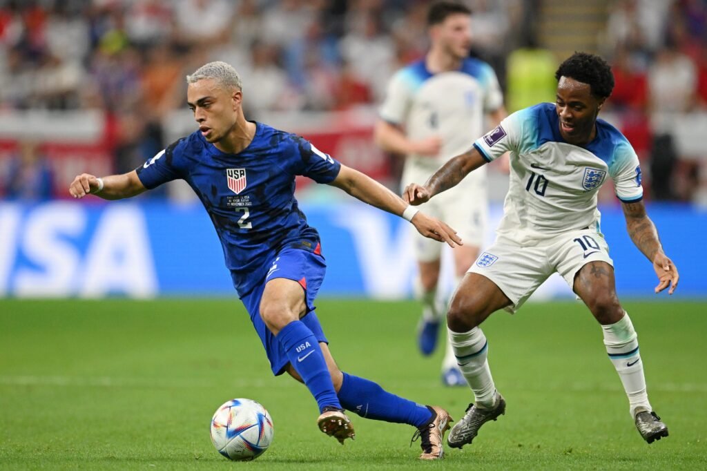 Inglaterra y Estados Unidos empataron esta tarde 0-0, en un encuentro con pocas acciones de riesgo, que se disputó en el estadio Al Bayt