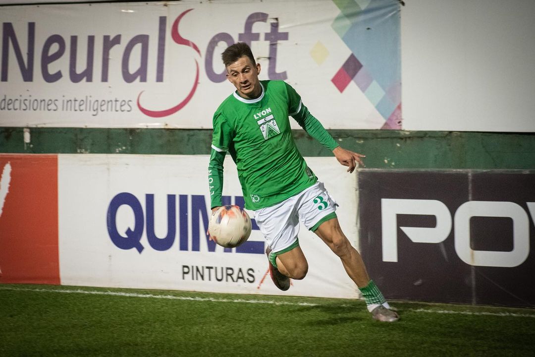 El marcador de punta Darío Cáceres se unió a Defensa y Justicia, entidad con la que suscribió un vínculo por dos temporadas, en condición de jugador libre.