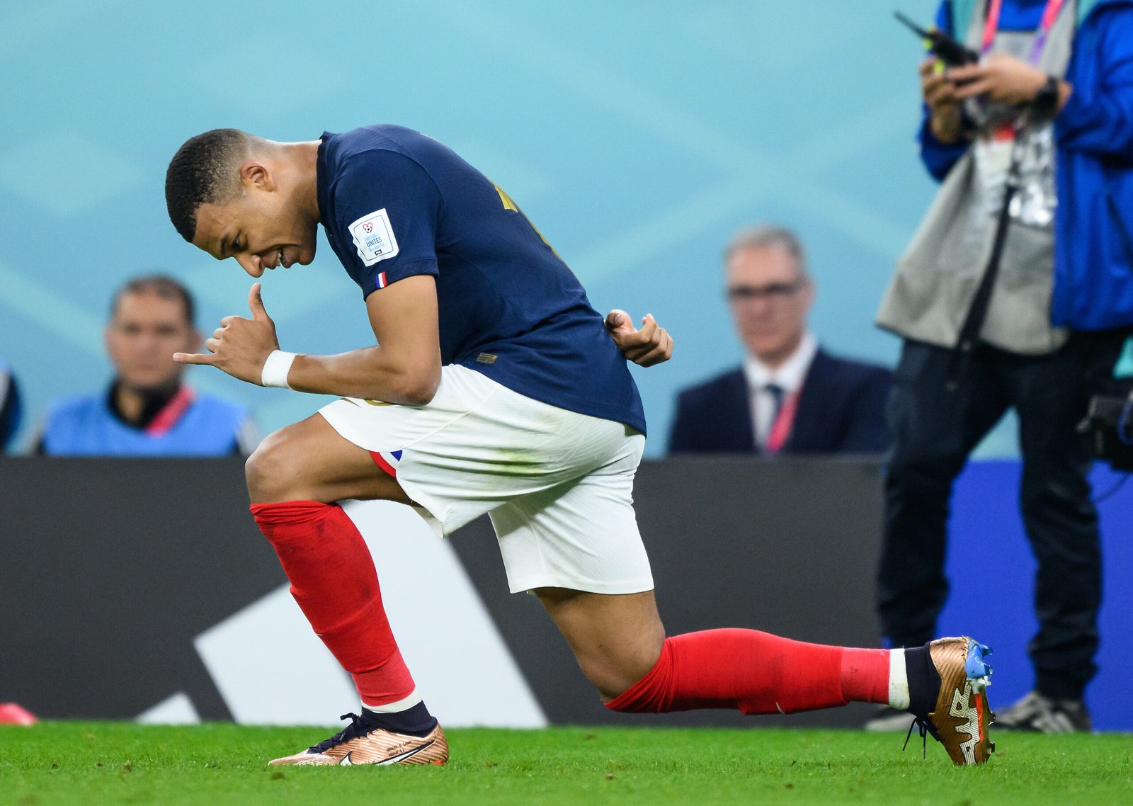 El seleccionado de Francia superó hoy a Polonia por 3-1, con un gol histórico de Olivier Giroud, y un doblete de Kylian Mbapppé, el máximo artillero del Mundial de Qatar 2022 con cinco, y avanzó a los cuartos de final.