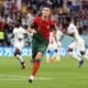 El portugués Cristiano Ronaldo arribó hoy a Riad para firmar su contrato con el Al Nassr, donde jugará hasta 2025, tras haberse desvinculado del Manchester United.