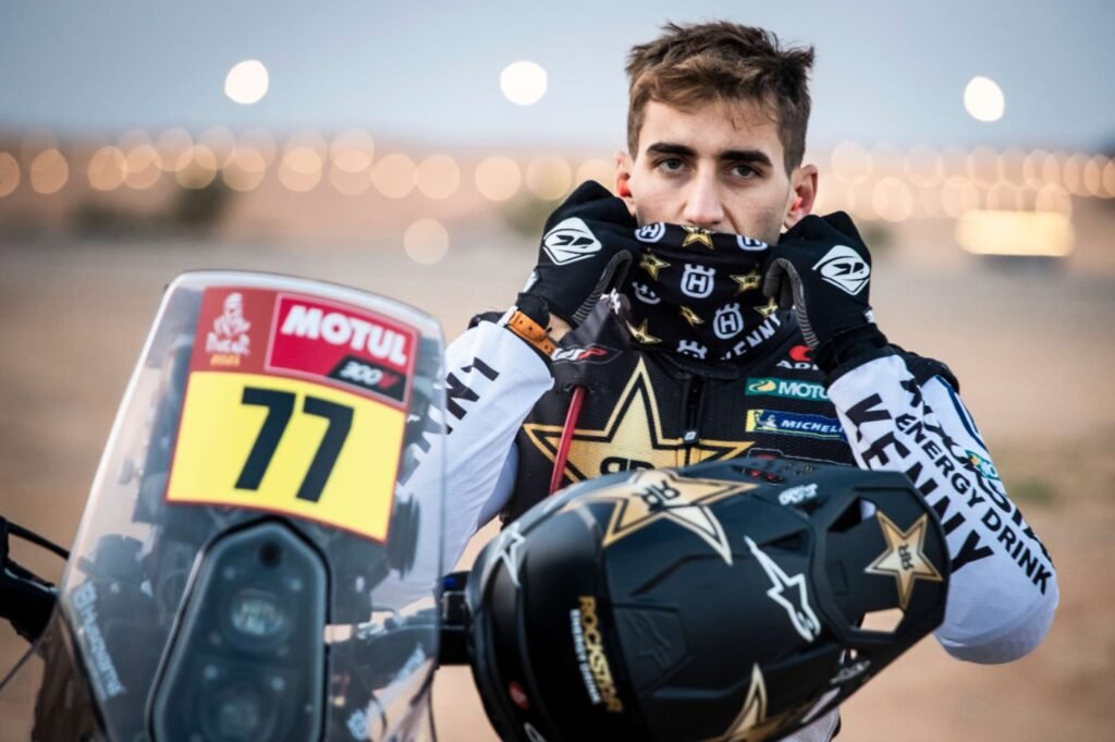 Luciano Benavides gana la etapa en motos y sube al podio en el Cross Country de Marruecos