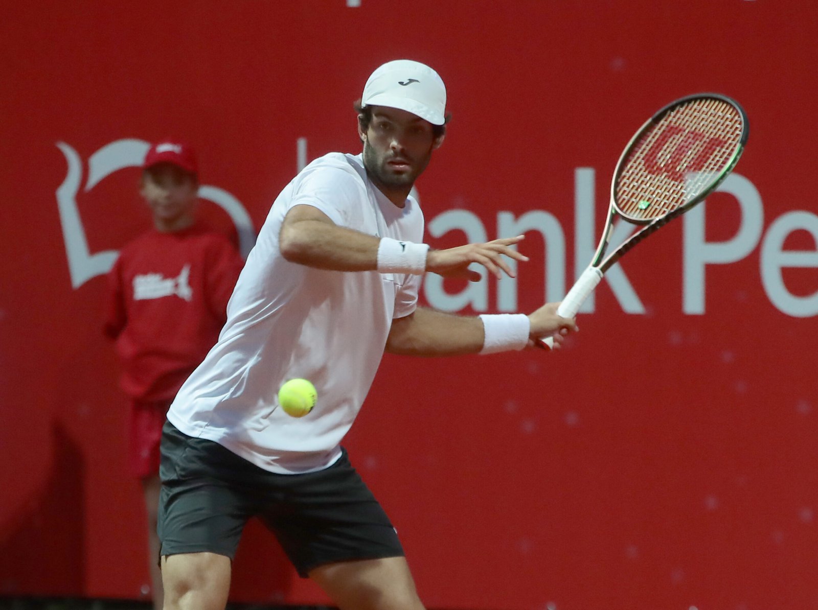 El argentino Facundo Díaz Acosta avanzó hoy a los octavos de final del Challenger de tenis de Numea, en Nueva Caledonia