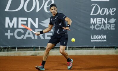 Federico Coria, primer preclasificado del torneo, avanzó hoy a los octavos de final del Challenger de Concepción, en Chile