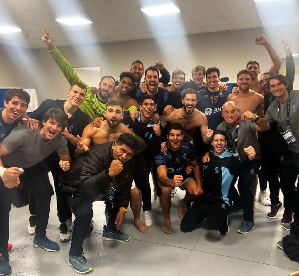 El seleccionado argentino masculino de handball, Los Gladiadores, venció hoy a su par de Macedonia del Norte por 35 a 26 y llego a segunda 