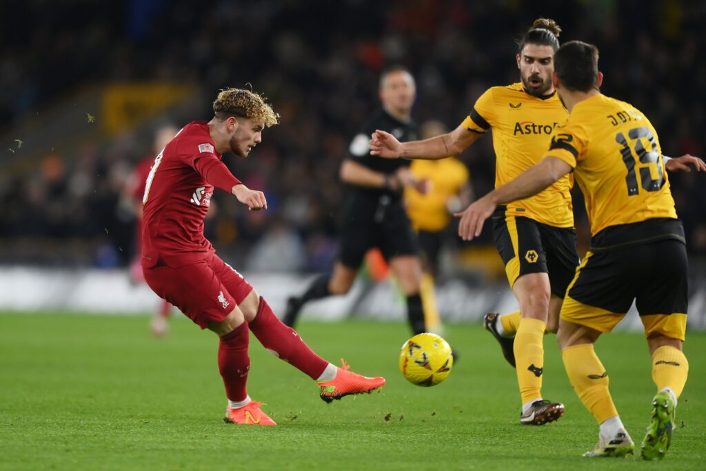 Liverpool se clasificó hoy a los 16avos. de final de la FA Cup con el ajustado triunfo ante Wolverhampton, por 1 a 0, de visitante, válido por la revancha del encuentro que finalizó 2-2 el pasado 7 de enero.