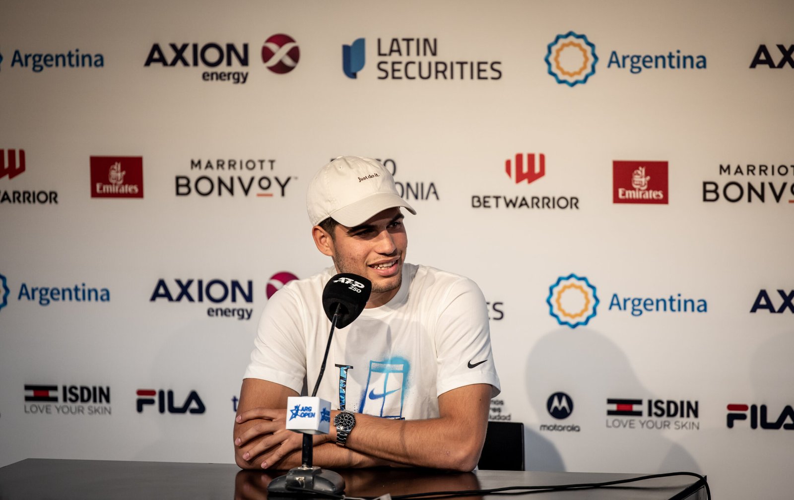 Carlos Alcaraz, quien alcanzó el año pasado el número uno del mundo, siendo el tenista más joven de la historia en conseguirlo