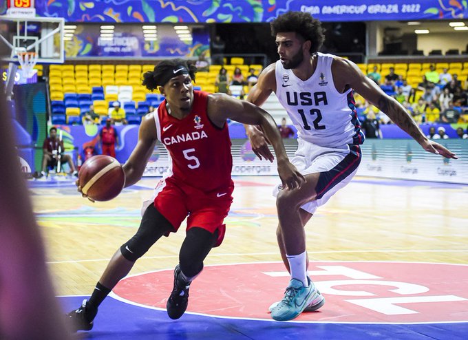 El seleccionado de básquetbol de Canadá otorgó hoy la nómina de trece jugadores que viajarán a fin de mes rumbo a la Argentina