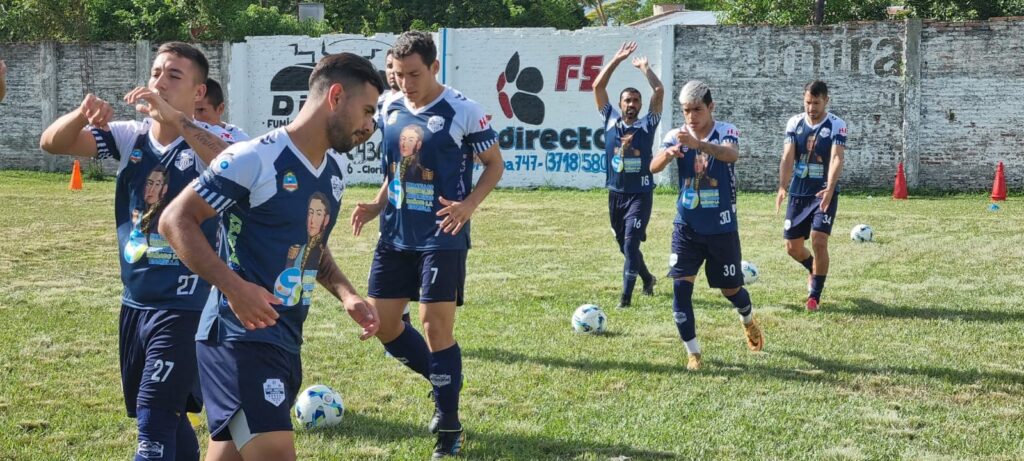 El nuevo plantel de San Martín de Formosa que encarará la temporada 2023 del Torneo Federal A, se presentó ayer ante la prensa.