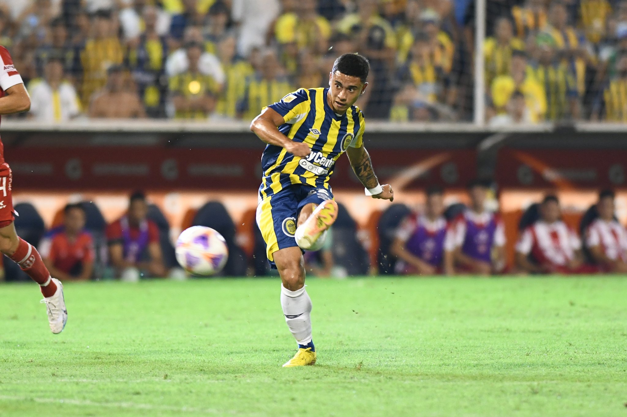 Rosario Central y Unión empataron en un tanto esta noche, con un golazo de Giaccone - Imagen: Prensa Central