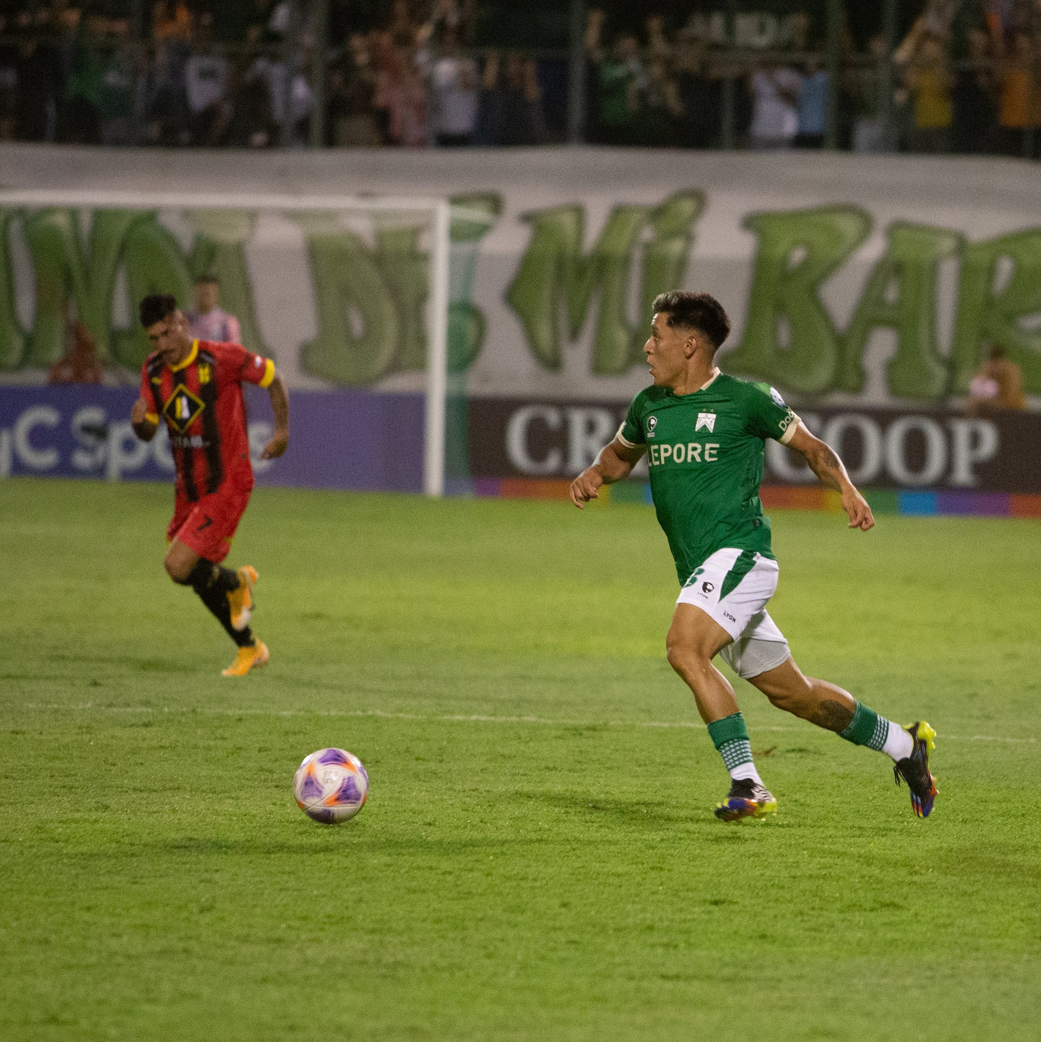 Ferro (6 puntos) y Deportivo Madryn (5) igualaron anoche sin goles, en uno de los encuentros adelantados de la 6ta. fecha de la zona B