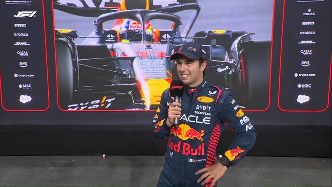El mexicano Sergio ‘Checo’ Pérez (Red Bull) logró hoy el tiempo más veloz y largará mañana desde la pole position el Gran Premio de Arabia