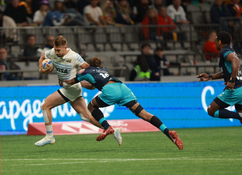Los Pumas 7s, con el salteño Tomás Elizalde, debutará mañana a las 4.52 hora argentina frente a su par de Canadá en Hong Kong