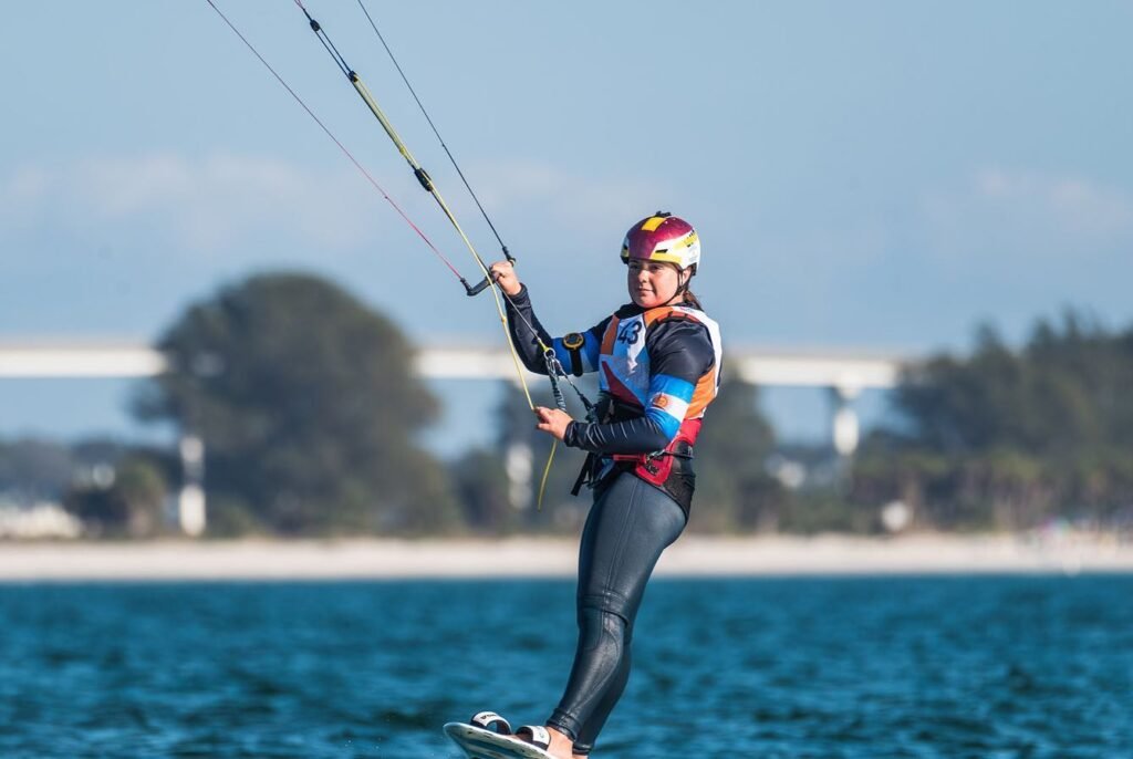 La bahiense Catalina Turienzo, de 16 años y clasificada en la clase Kite Foil de vela a los Juegos Panamericanos de Chile 2023