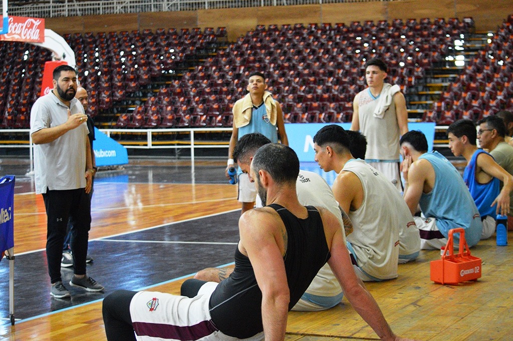 Entre Los Infernales de Salta Basket y la Asociación Salteña de Entrenadores de Básquetbol (ASEBA) nació una nueva iniciativa