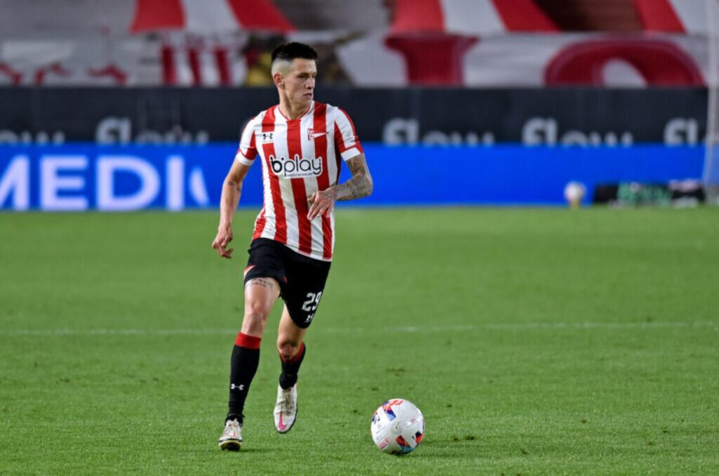 Estudiantes transfirió a Leonardo Godoy al Atlético Paranaense