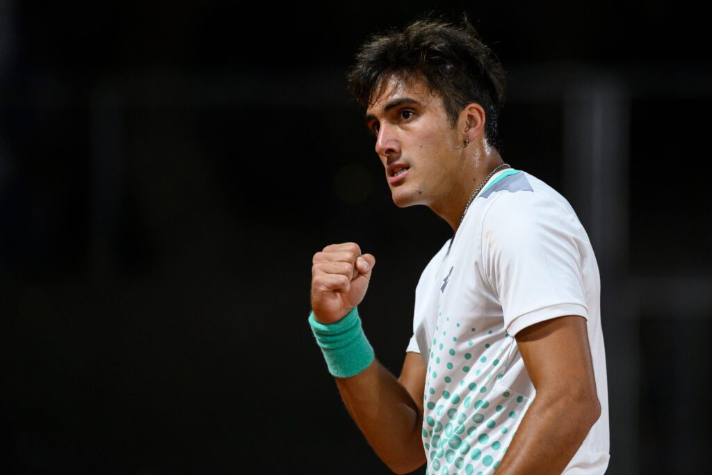 Casanova, Torres, Burruchaga, Aboian y Navone debutaron hoy con triunfos y avanzaron a los octavos de final del Challenger de Buenos Aires