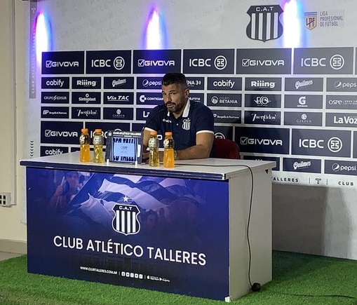 Gandolfi, director técnico de Talleres de Córdoba se mostró conforme con el triunfo 3-0 que obtuvo anoche su equipo ante Barracas Central