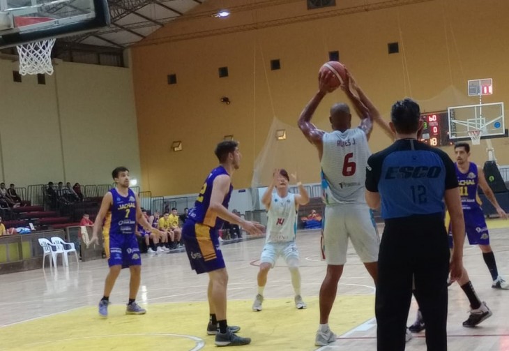 Salta Basket plantó bandera en tierras sanjuaninas y se quedó con un triunfazo. Fue 101-80 ante Jáchal de San Juan y sueña