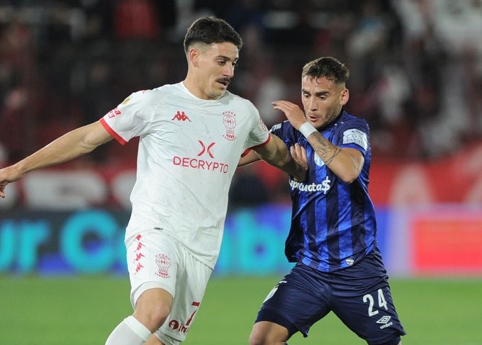 Gran triunfo de Atlético Tucumán de visita a Huracán, que se hunde en el descenso