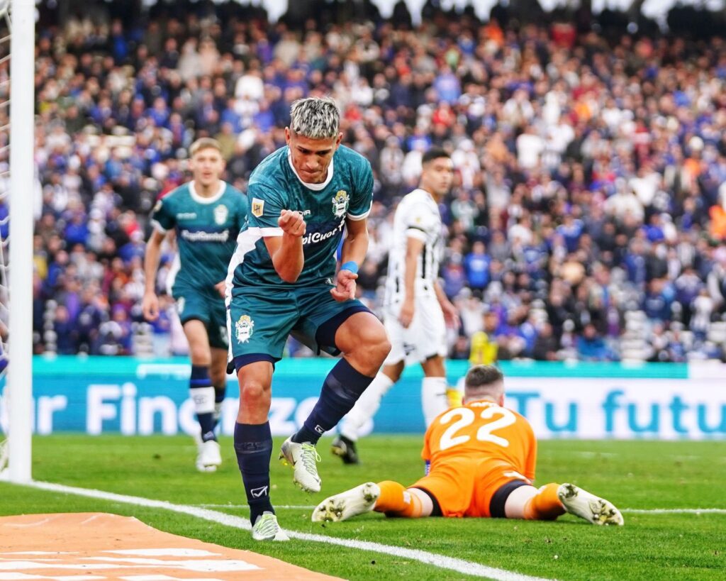Talleres se durmió y Gimnasia se lo empató en el Kempes