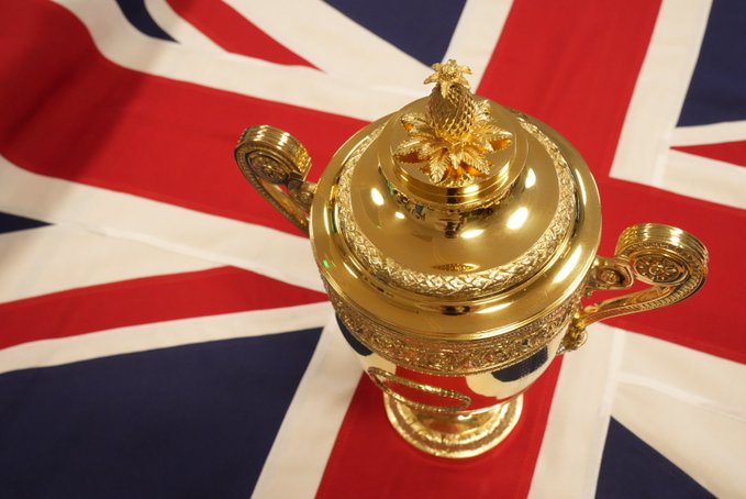 Alcaraz destronó en Wimbledon a Djokovic y sigue como número 1 del mundo