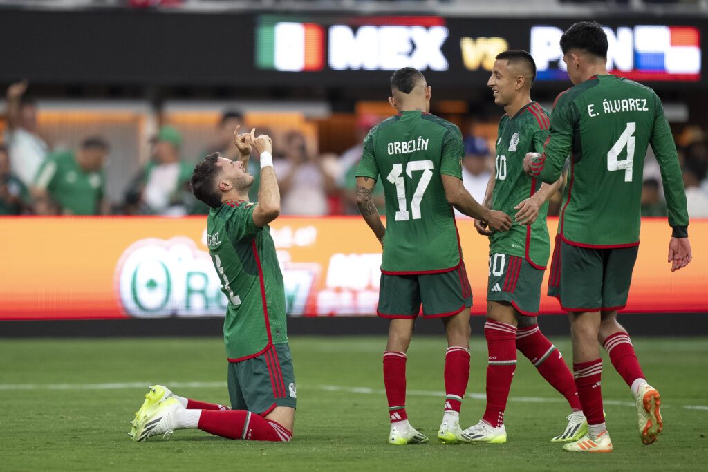 México es campeón de la Copa de Oro con golazo de Giménez