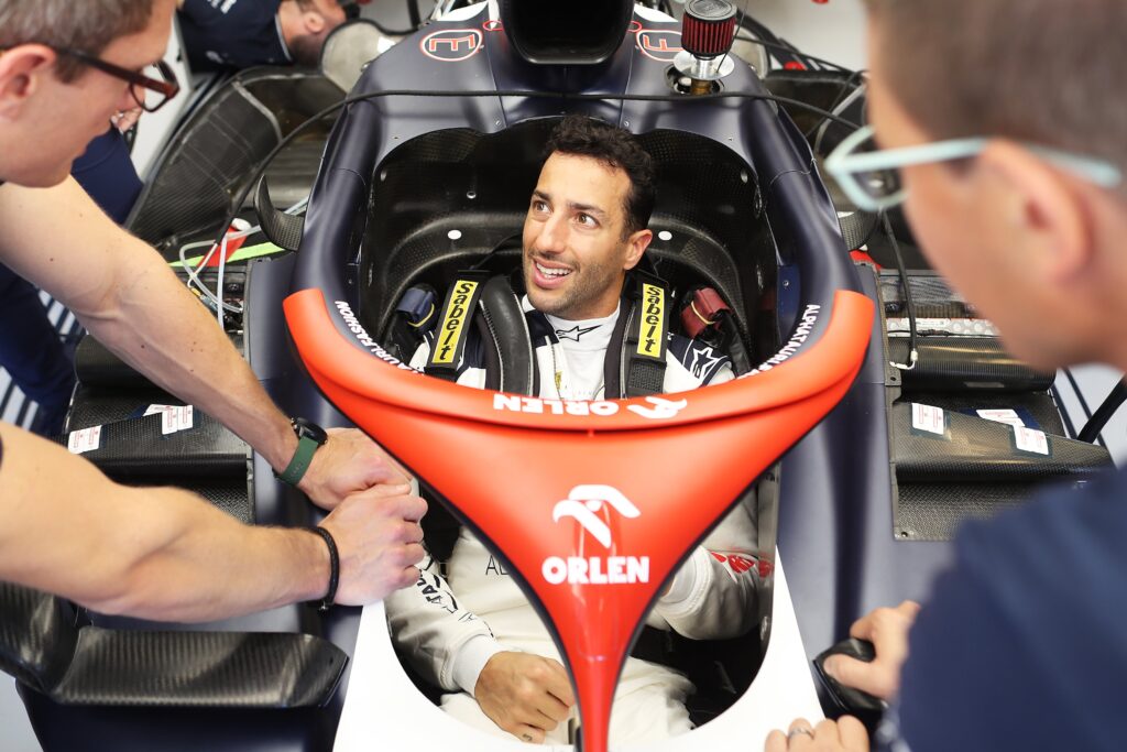 Turno de ensayos de la Fórmula 1 en el Hungaroring de Budapest - Daniel Ricciardo - @F1