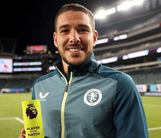 'Dibu' Martínez y un doblete de Buendía para Aston Villa que igualó amistoso con Newcastle
