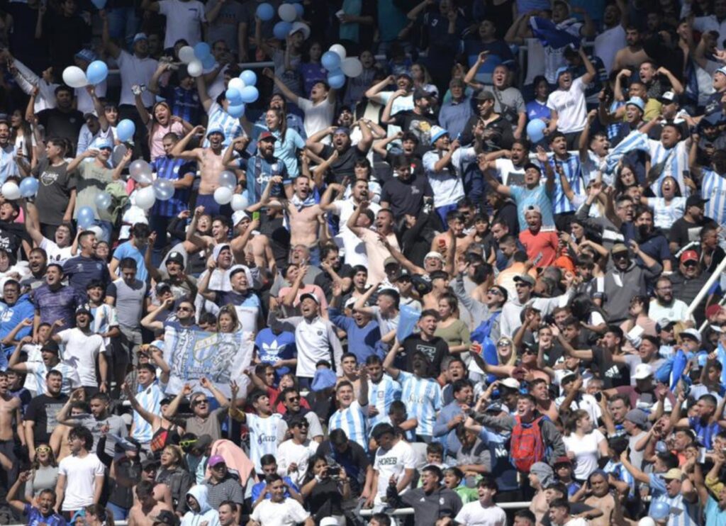 Atlético gana en Santiago del Estero ante una multitud de "neutrales"
