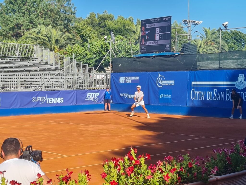 Tirante y Casanova avanzan a la segunda ronda en el Challenger de San Benedetto