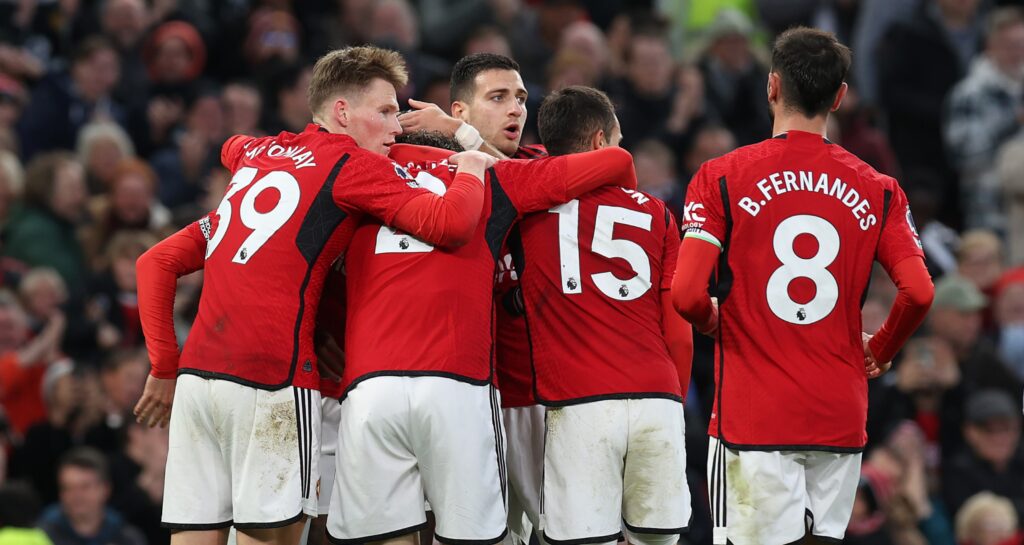 Manchester United le ganó a Luton Town en la Premier