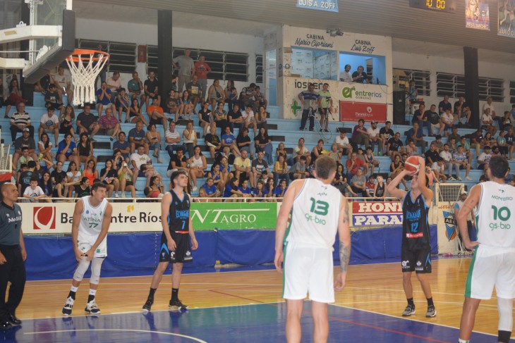 Séptima victoria en fila para Atenas, ahora ante Echagüe