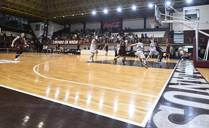 Pico Football Club, domó a Lanús a puro bombazos