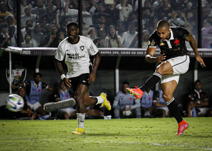 Vasco da Gama, de Ramón Díaz, gana a Botafogo y sale de zona de descenso en Brasil