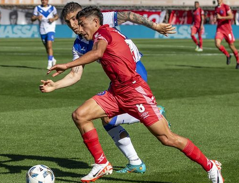 Argentinos y Vélez empataron en un duelo intenso con picante final