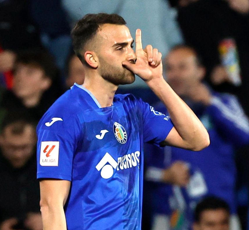 Granada, con un error de Batalla, perdió con Getafe y se hunde en la zona de descenso