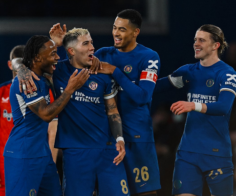 Chelsea, con un gol de Enzo Fernández, venció y pasó de ronda en la FA Cup