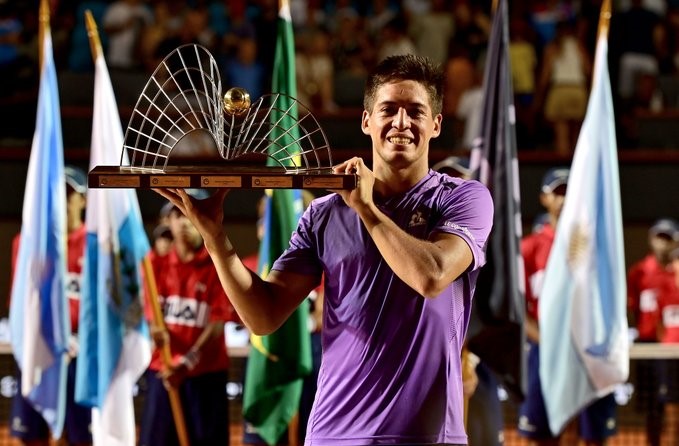 Báez frenó a Navone para ganar su título más importante en Río