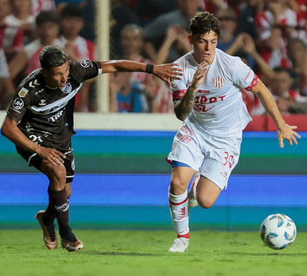 Unión y Platense empataron sin goles en un partido chato por la sexta fecha de la Copa LPF