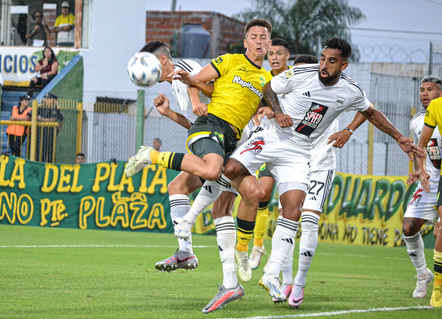 Defensa y Justicia y Deportivo Riestra empataron por la fecha interzonal en la Copa LPF
