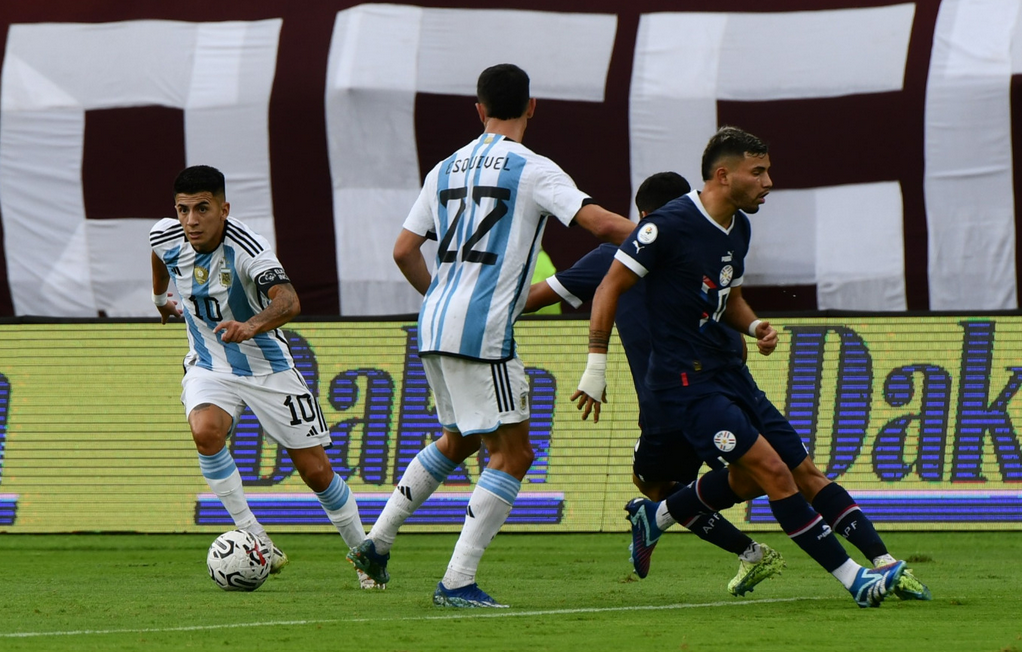 Argentina empató 3 a 3 con Paraguay y deberá ganarle a Brasil
