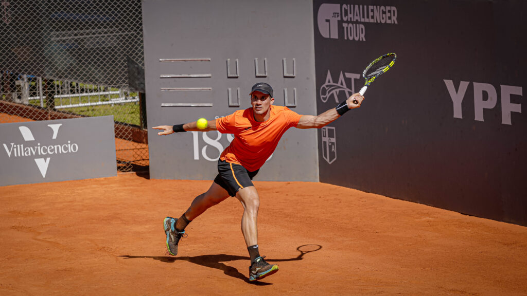 Los Argentinos Camilo Ugo Carabelli y Facundo Bagnis avanzaron a los cuartos de final del Challenger de Santiago