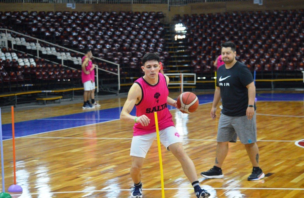 Salta Basket recibe a Rivadavia de Mendoza en el Delmi