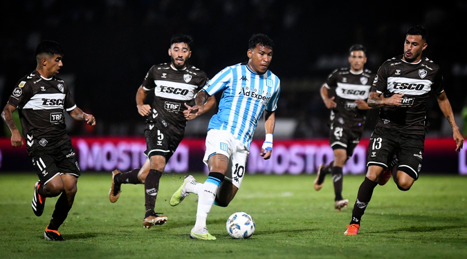 Racing no pasó del empate sin goles en su visita a Platense
