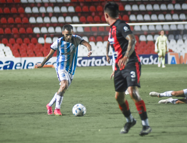 Atlético Tucuman goleó 4 a 0 a Defensores de Belgrano y avanzó a 16avos de final de la Copa Argentina