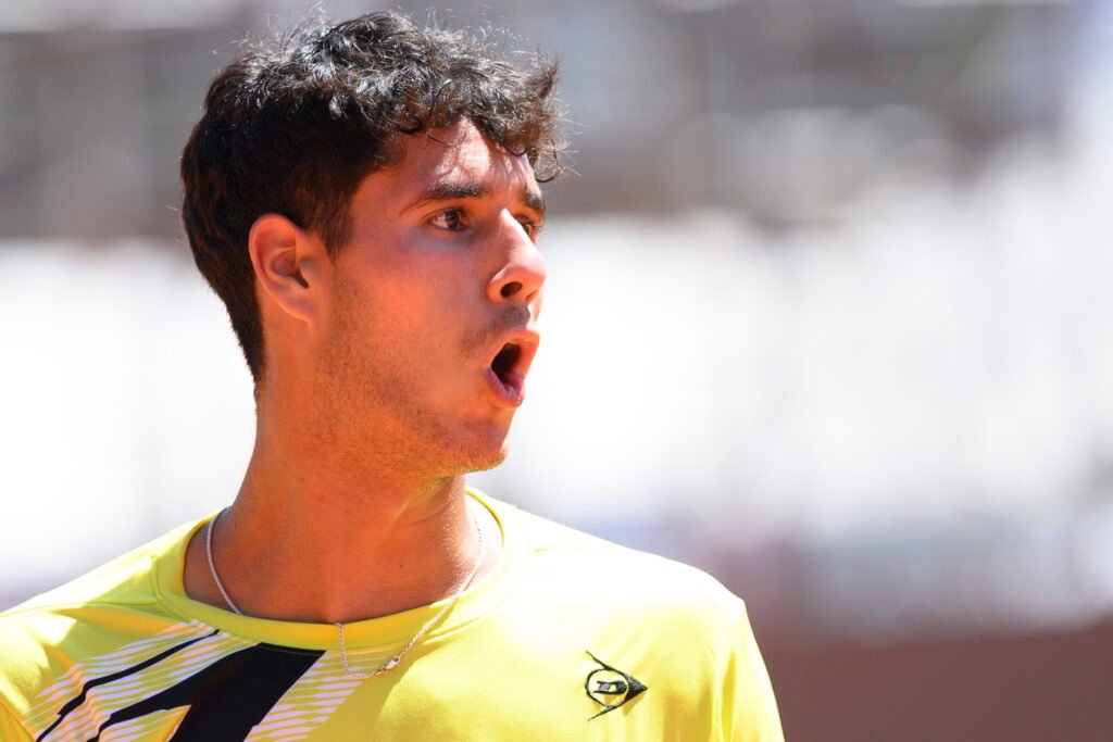 Adolfo Daniel Vallejo hizo historia el domingo cuando se convirtió en el paraguayo más joven en ganar un título ATP Challenger Tour.