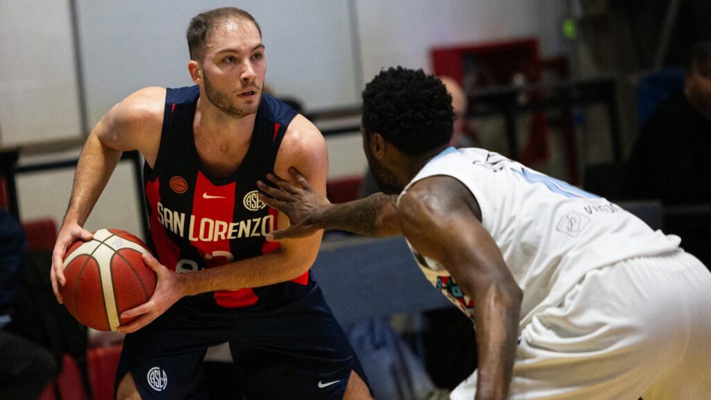 San Lorenzo se hizo fuerte de local ante Oberá y se puso 2-0